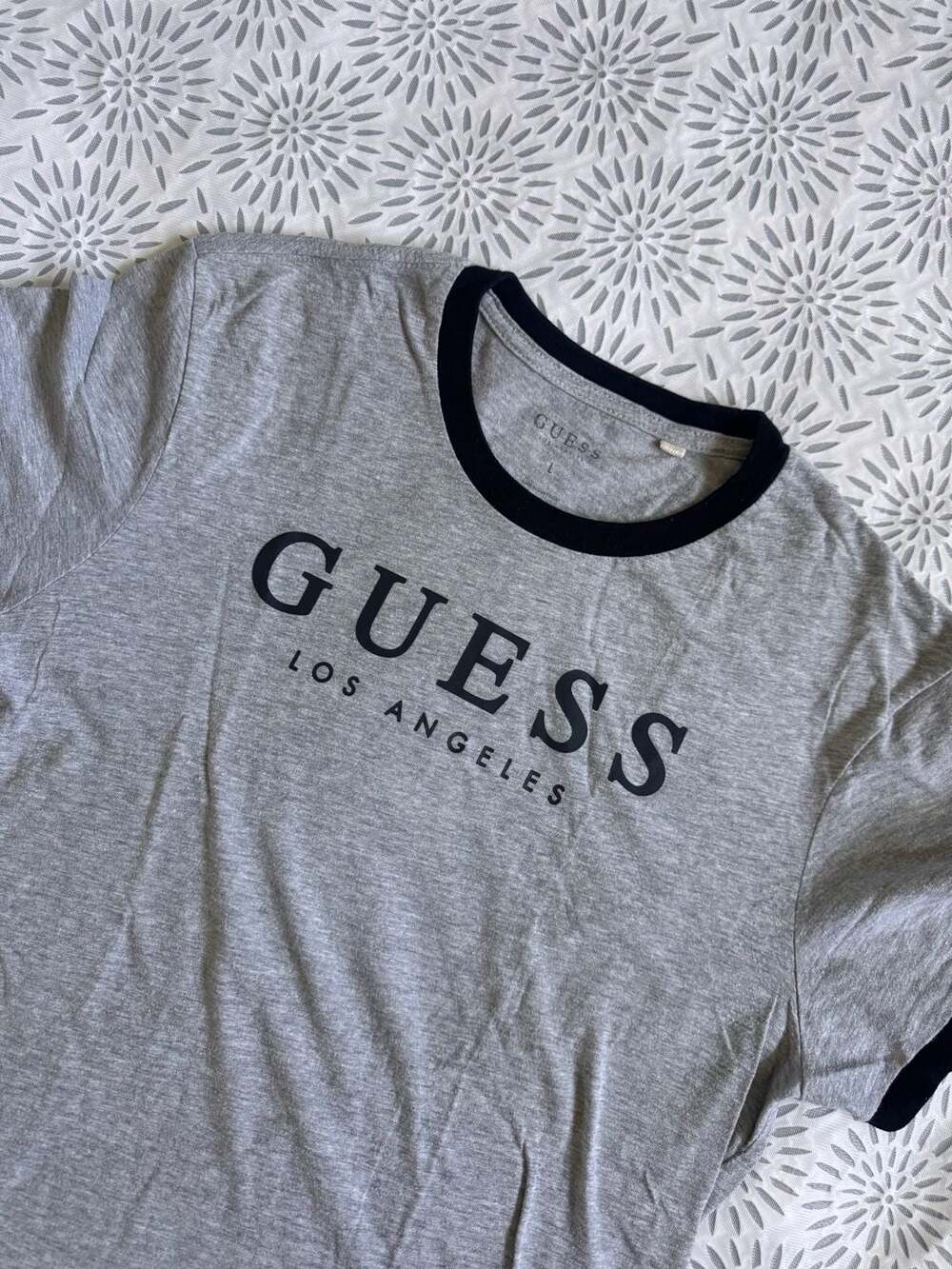 Guess Los Angeles T-Shirt Grey Men’s Large Used - Picture 1 of 5